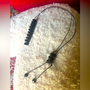 Adjustable black necklace